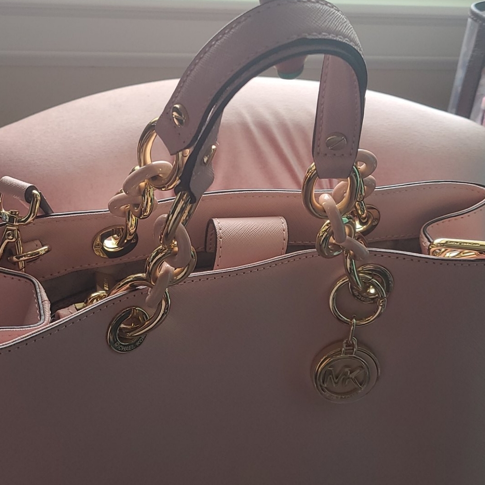Michael Kors Handbag - Picture 4 of 12